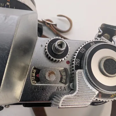 Lcarex 35S BM 35mm Camera w/ Case Untested