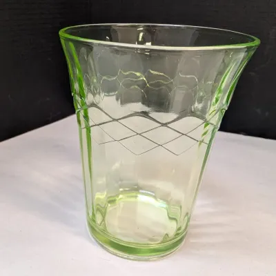 Set Criss-Cross Geometric Uranium Glass