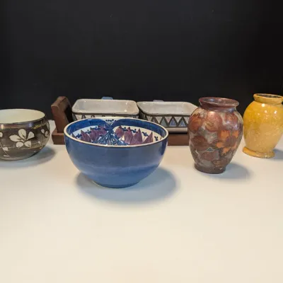 China & Pottery Bowls & Vases