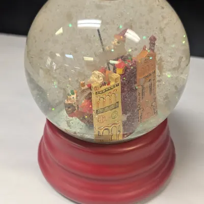 Dept 56 Snow Globe Music Works