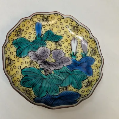 4 Trinket Dishes Kutani Yoshidaya Dish, Japanese Imari Bowl, Meissen Kakiemon Confectionery Bowl & Ceramic Dish w/ Chinese Ink Paint