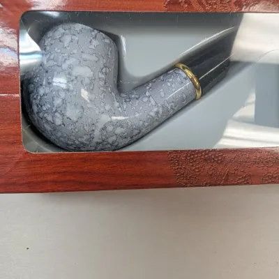 The Knight Enjoys Charging Durable Tobacco Pipe #29