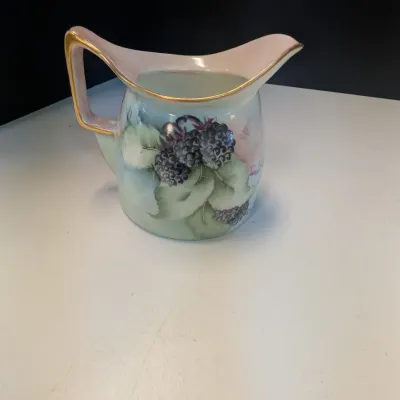 China & Pottery Bowls & Vases