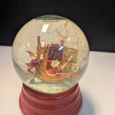 Dept 56 Snow Globe Music Works