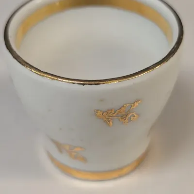 Chinese Scenic Pottery Vase & Porcelain Tea Cups