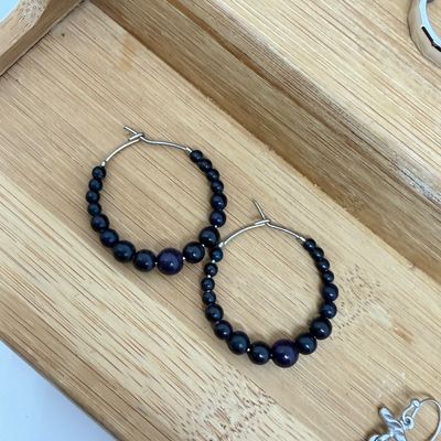 LOT 325: Costume Pierced Earring Lot