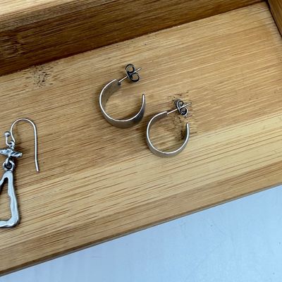 LOT 325: Costume Pierced Earring Lot