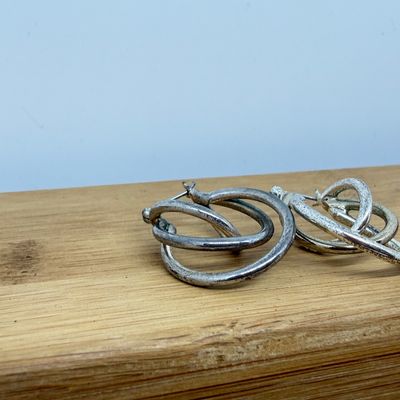 LOT 325: Costume Pierced Earring Lot