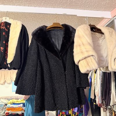 Sale Photo Thumbnail #119
