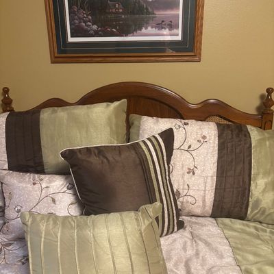 Sale Photo Thumbnail #396