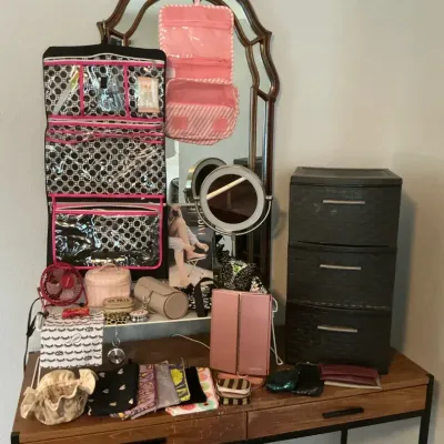 Make Up Bags, Lighted Mirrors, Fan, 3 Drawer storage & More