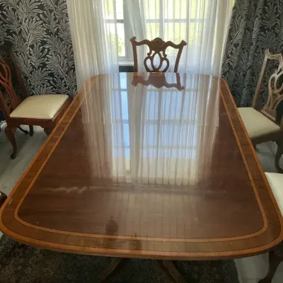 Mahogany Double Pedestal Clawfoot Table With 2 Inserts & Table Pads