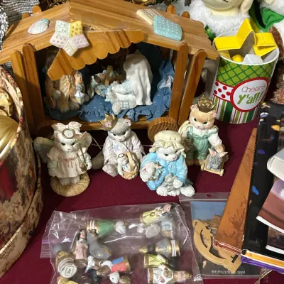 Sale Photo Thumbnail #243
