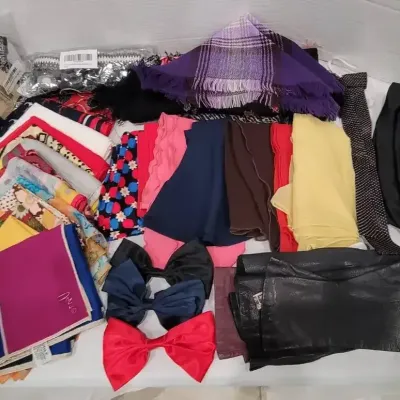 Vintage Ladies Scarves, Shawls, Gloves, and More