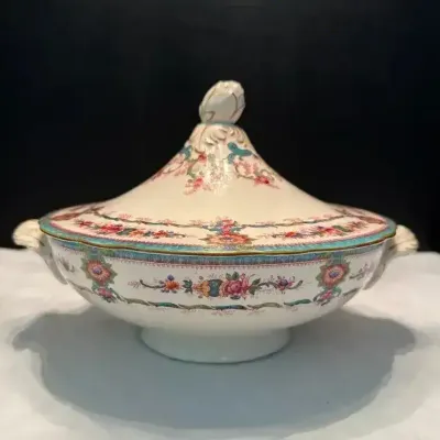 Royal Cauldron Round Vegetable Bowl In Souvenir Pattern