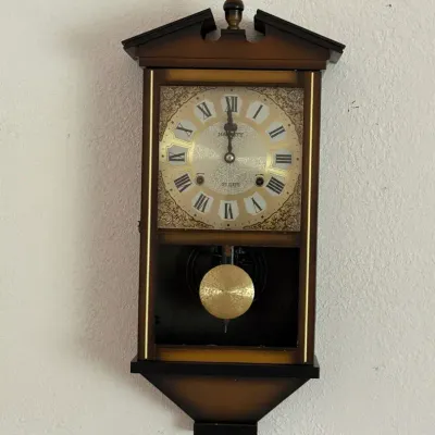 Vintage Majesty 31-Day Mechanical Pendulum Wall Clock