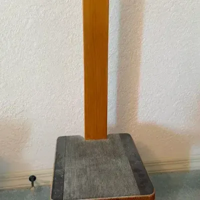 Classic Shaker High-Back Single Step Stool With Non-Slip Step