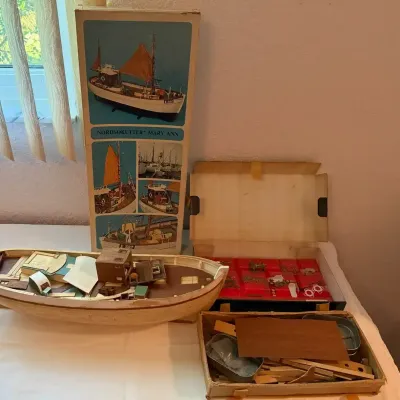 "Nordsøkutter Mary Ann" Vintage Model Ship Kit (Model No. 472)