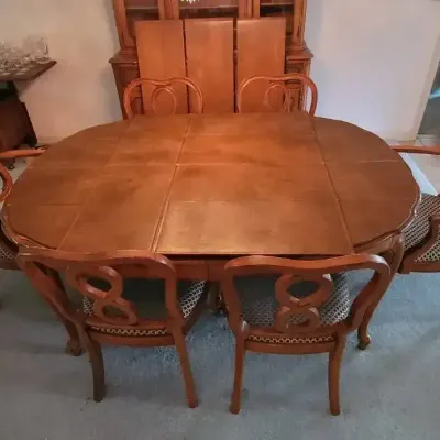 French Provincial Louis XV Style Extendable Dining Table