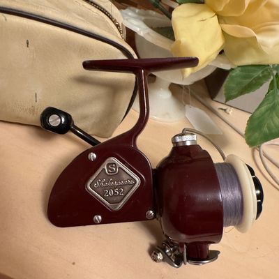 Shakespeare fishing reel