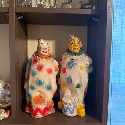Clowns!