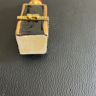 Sale Photo Thumbnail #35: Very nice hand painted porcelain Limoges trinket box 
Please see attached pictures