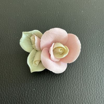 Sale Photo Thumbnail #200: Vintage porcelain rose brooch 
Please see attached pictures
