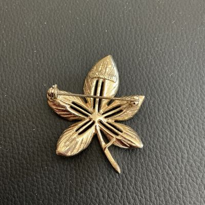 Sale Photo Thumbnail #16: Vintage gold tone Sarah Coventry leaf brooch 
Please see attached pictures