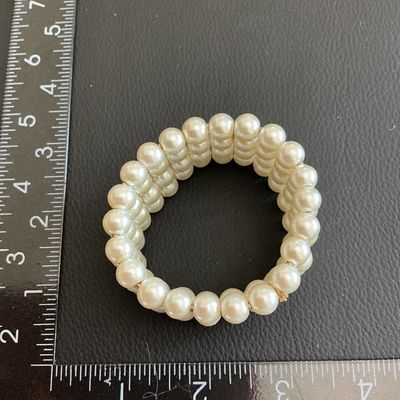 Sale Photo Thumbnail #169: Beautiful Faux Pearl stretchy bracelet 
Please see attached pictures