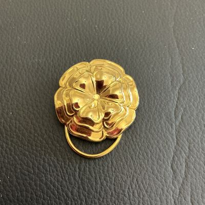 Sale Photo Thumbnail #163: Vintage gold tone scarf clip 
Please see attached pictures
