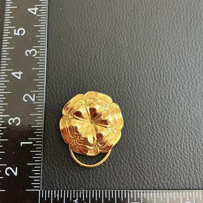 Sale Photo Thumbnail #165: Vintage gold tone scarf clip 
Please see attached pictures
