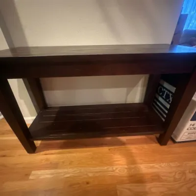 Entryway bench