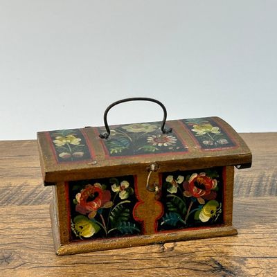 Sale Photo Thumbnail #90