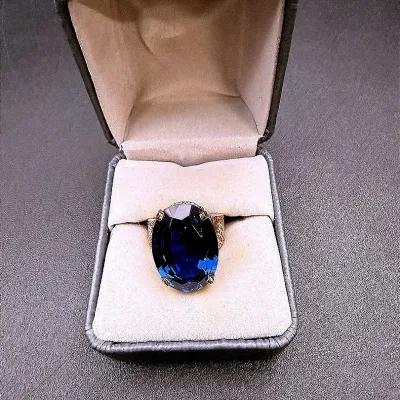 10K Gold Cocktail Ring With A Blue Gemstone