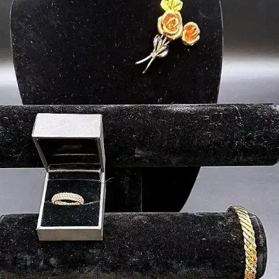 Rose Gold Colored Jewelry Featuring A 14K DMR Rose Gold Ring