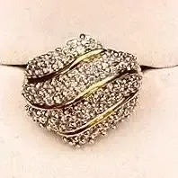 10K Yellow Gold And Clear Gemstone Ring