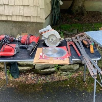 Estate sale photo