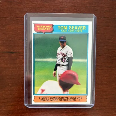 1976 Topps Baseball Card. Tom Seaver - Record Breaker. Card #5