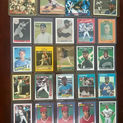 Vintage Baseball Cards. Frank Thomas, Mike Piazza All Star Rookie, and More