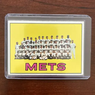 1967 Topps Baseball Card. New York Mets Team. Card #42