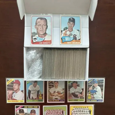 100s of 1964 & 1965 Topps Baseball Cards. Lou Burdette, Rookies, and More