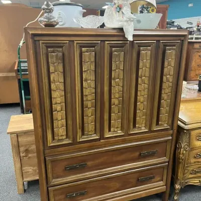 Sale Photo Thumbnail #76