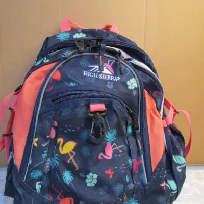 Sale Photo Thumbnail #401: Excellent condition, adjustable width to 7", has padded straps, has 1 pocket & 3 large compartments, See pictures