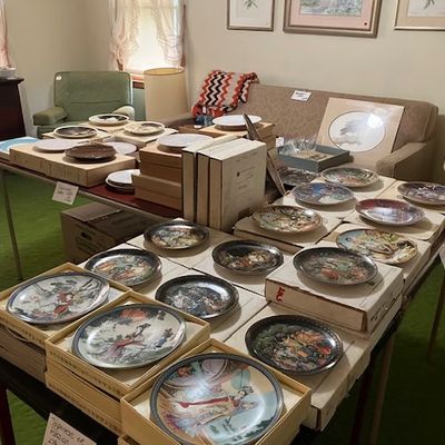 Sale Photo Thumbnail #22: Collector plates, Frankoma, Bradford, etc.