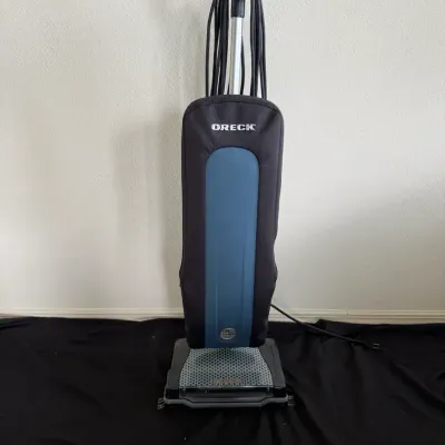 Oreck XL Upright Vacuum Cleaner – Blue – Vintage/Classic – Made in USA