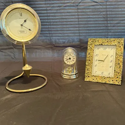Lot of 3 Vintage Quartz Desk Clocks – Seiko, Bulova & Mini Anniversary Style – Gold Tone