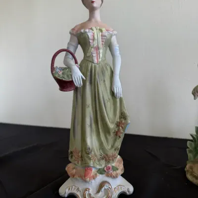 Vintage Porcelain Figurine – Elegant Southern Belle / Aristocratic Lady with Flower Basket