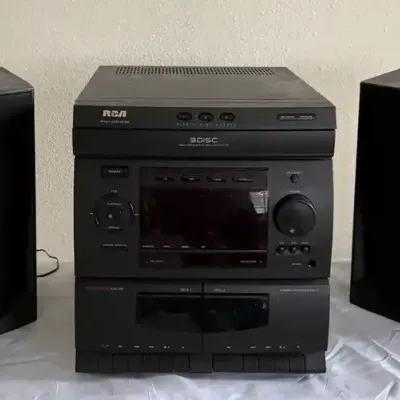 Vintage RCA 3-Disc CD & Dual Cassette Stereo System with Speakers – RP-9325A