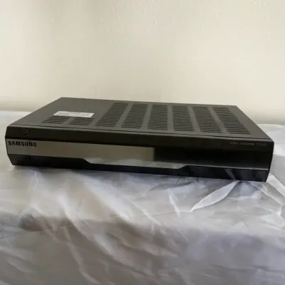 Samsung Blu-ray / DVD Player with HDMI & Dolby Digital – Black