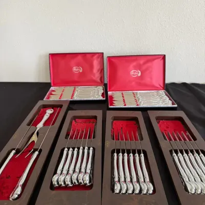 Carvel Hall Set Of Blades